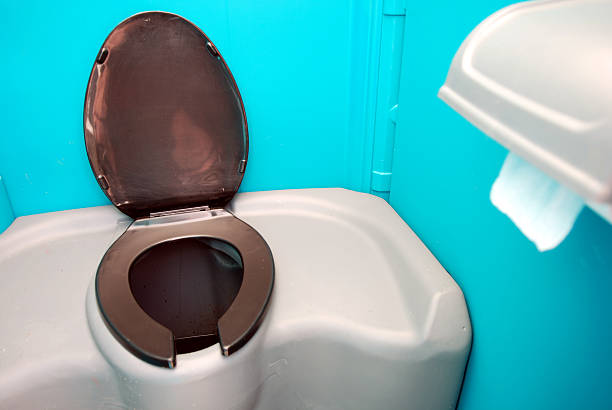 Best Porta potty rental near me  in Huntsville, MO