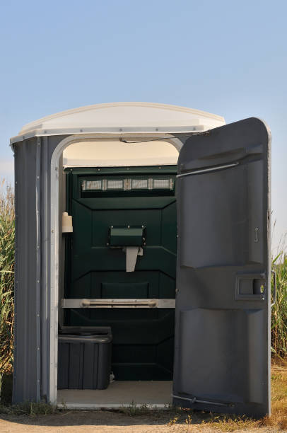 Best Luxury portable toilet rental  in Huntsville, MO